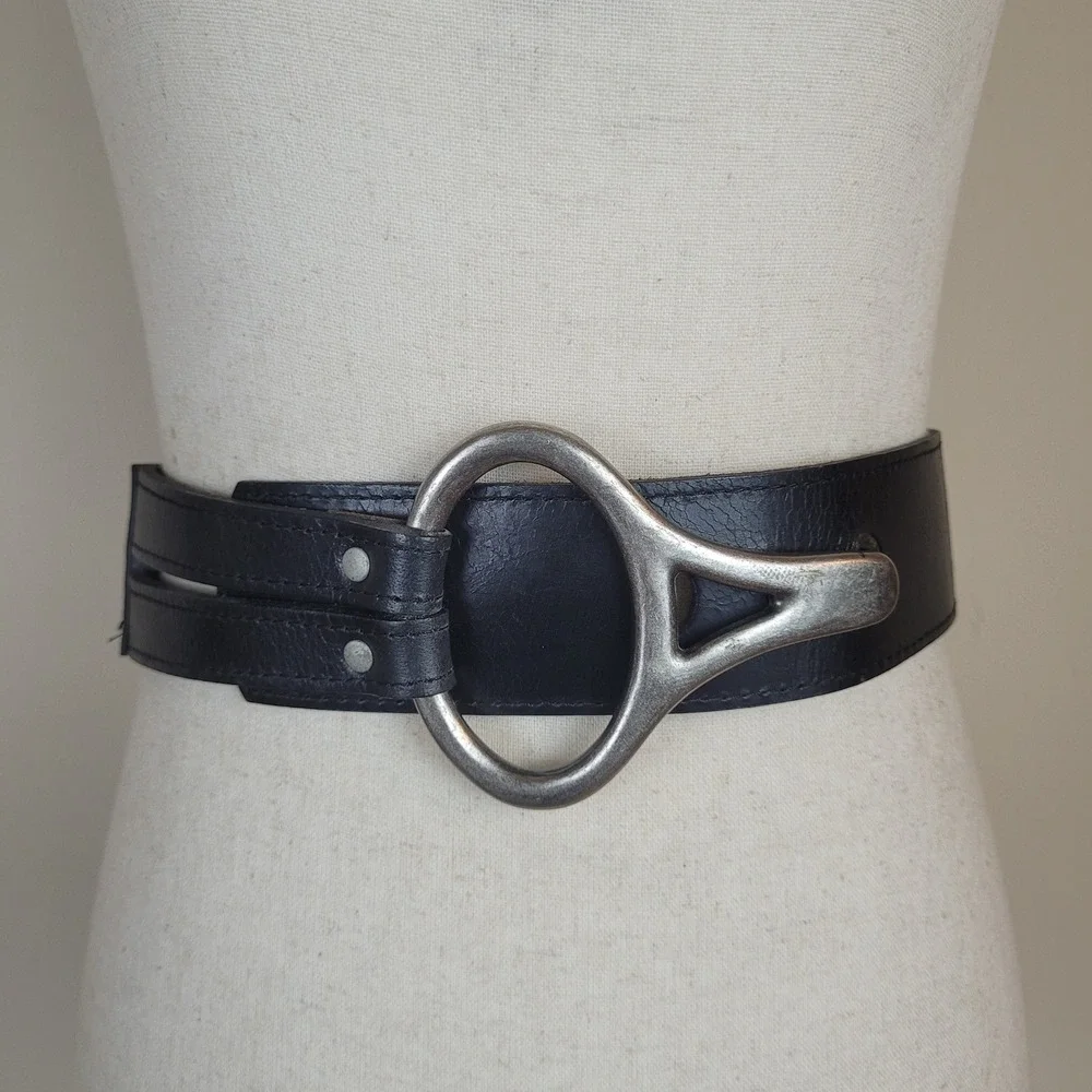 Belt Shak Belt Small Black Leather Equestrian Sculptural Boho Western Wide